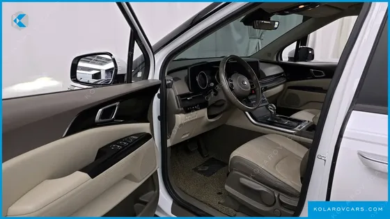 KIA CARNIVAL 9-SEATER PRESTIGE