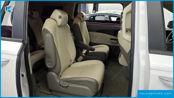 KIA CARNIVAL 9-SEATER PRESTIGE