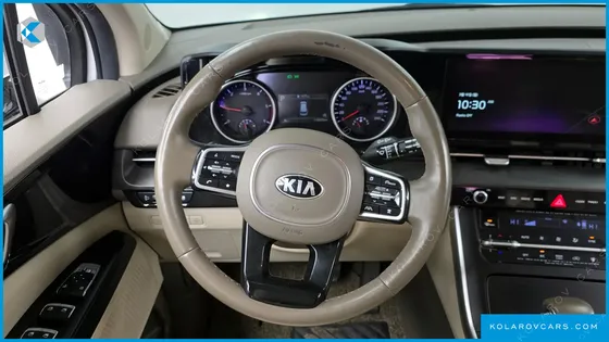 KIA CARNIVAL 9-SEATER PRESTIGE