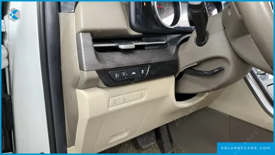KIA CARNIVAL 9-SEATER PRESTIGE