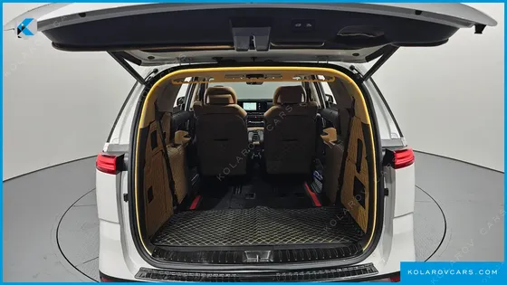 KIA CARNIVAL 7-SEATER SIGNATURE