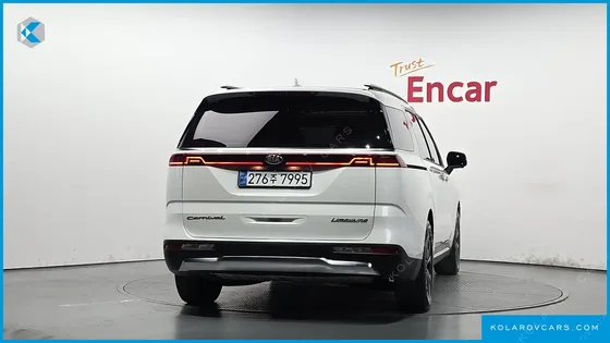 KIA CARNIVAL GASOLINE 7-SEATER SIGNATURE