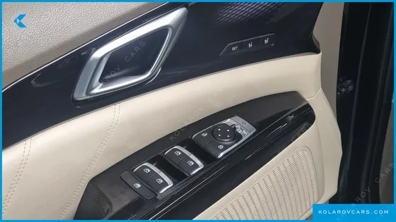 KIA CARNIVAL 7-SEATER SIGNATURE
