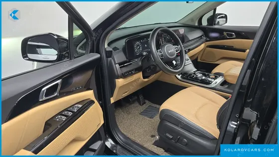 KIA CARNIVAL 7-SEATER SIGNATURE