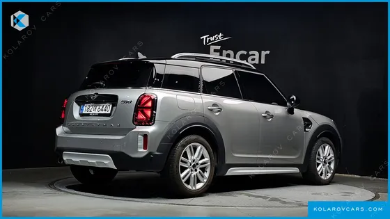 MINI COUNTRYMAN CLASSIC PLUS LAUNCH PACK