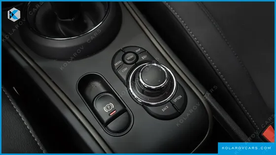 MINI COUNTRYMAN CLASSIC PLUS LAUNCH PACK