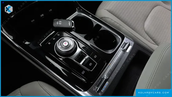 KIA CARNIVAL GASOLINE 7-SEATER SIGNATURE