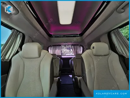 KIA CARNIVAL 9-SEATER HI-LIMOUSINE