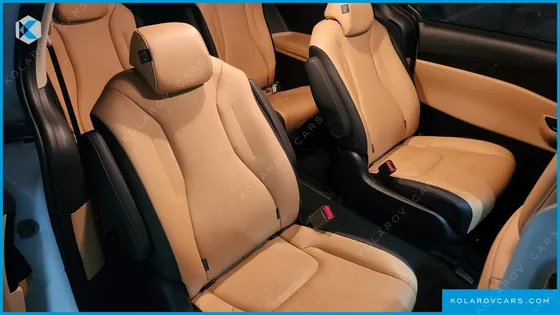 KIA CARNIVAL 9-SEATER PRESTIGE