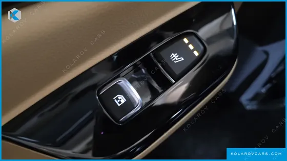KIA CARNIVAL 9-SEATER SIGNATURE