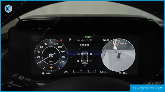 KIA CARNIVAL 9-SEATER SIGNATURE