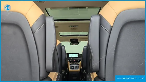 KIA CARNIVAL 9-SEATER SIGNATURE