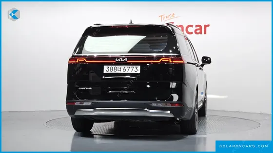 KIA CARNIVAL 9-SEATER SIGNATURE