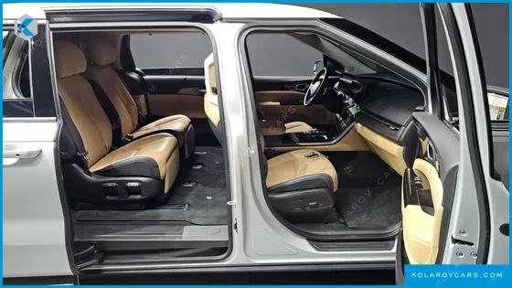 KIA CARNIVAL 7-SEATER SIGNATURE