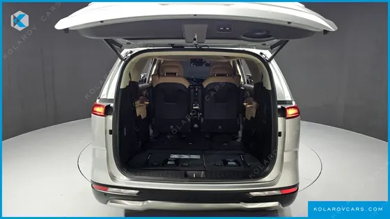 KIA CARNIVAL 7-SEATER SIGNATURE