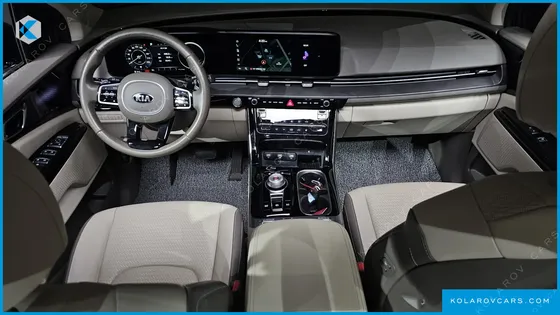 KIA CARNIVAL 7-SEATER SIGNATURE
