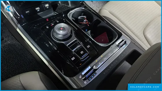 KIA CARNIVAL 7-SEATER SIGNATURE