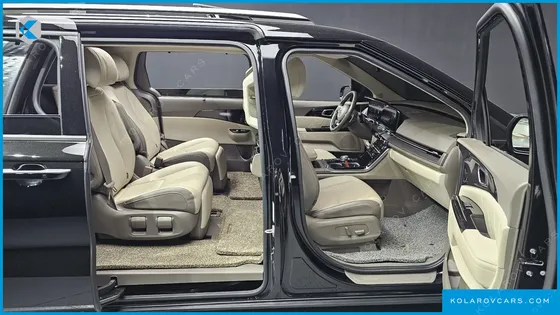 KIA CARNIVAL 7-SEATER SIGNATURE