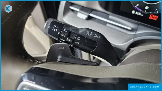 KIA CARNIVAL 7-SEATER SIGNATURE