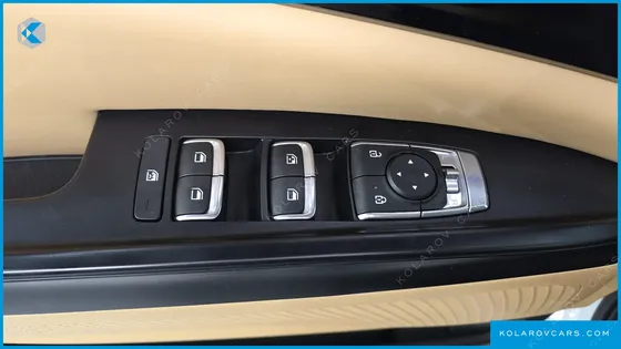 KIA CARNIVAL 9-SEATER PRESTIGE