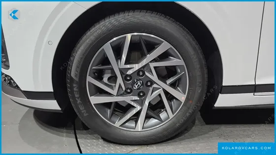 HYUNDAI GRANDEUR 2,5 GASOLINE 2WD