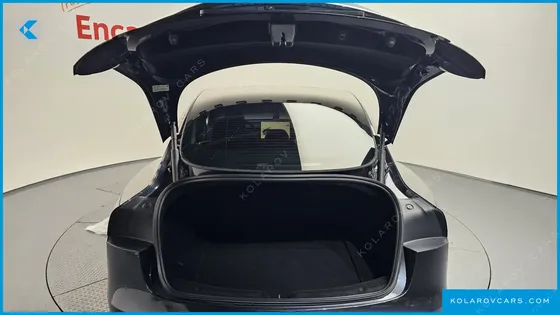 TESLA MODEL 3 RWD
