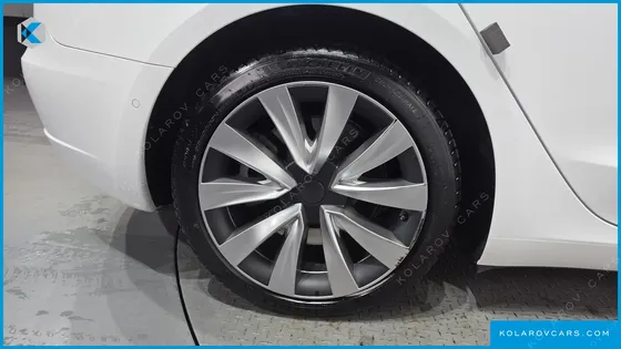 TESLA MODEL 3 LONG RANGE AWD