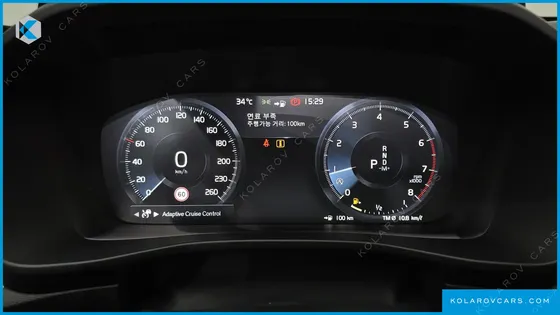 VOLVO XC40 T4 MOMENTUM