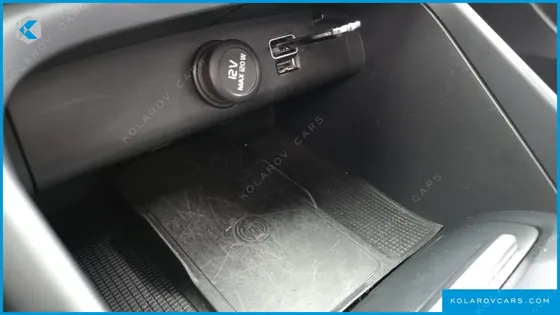VOLVO XC40 T4 MOMENTUM