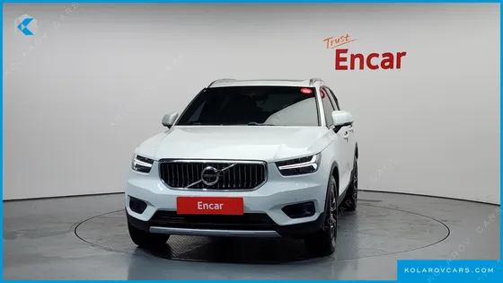 VOLVO XC40 B4 INSCRIPTION