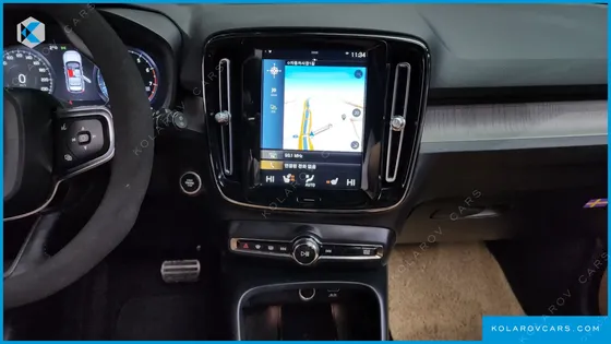 VOLVO XC40 B4 INSCRIPTION