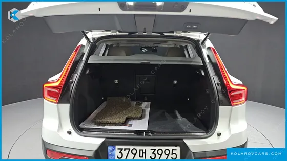 VOLVO XC40 B4 ULTIMATE BRIGHT