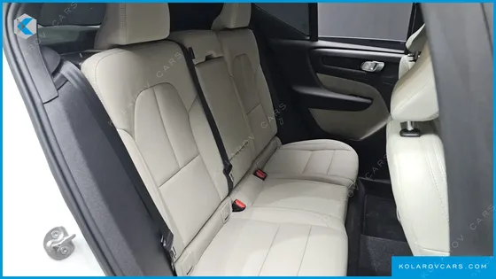 VOLVO XC40 B4 ULTIMATE BRIGHT
