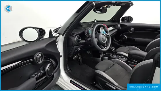MINI COOPER CONVERTIBLE JCW