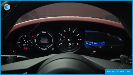 PORSCHE 911 CARRERA 4 GTS CABRIOLET