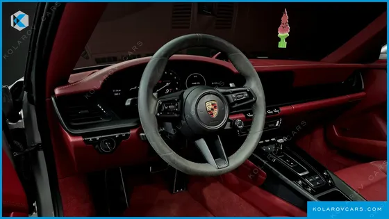 PORSCHE 911 CARRERA 4 GTS CABRIOLET