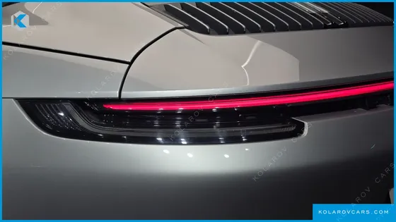 PORSCHE 911 CARRERA 4 GTS CABRIOLET