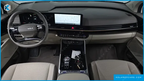 KIA CARNIVAL GASOLINE 7-SEATER SIGNATURE