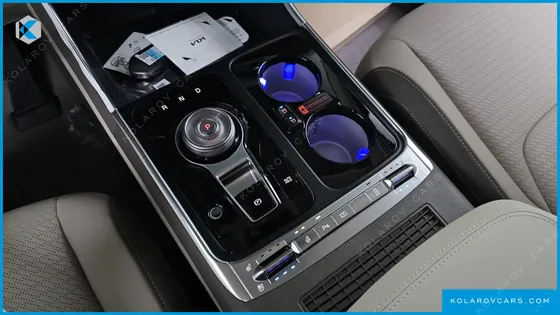 KIA CARNIVAL GASOLINE 9-SEATER HI LIMOUSINE