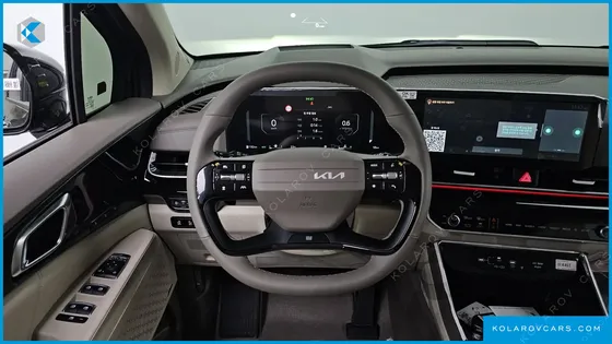 KIA CARNIVAL GASOLINE 9-SEATER HI LIMOUSINE