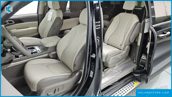 KIA CARNIVAL GASOLINE 9-SEATER HI LIMOUSINE