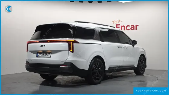 KIA CARNIVAL GASOLINE 9 SEATER X LINE