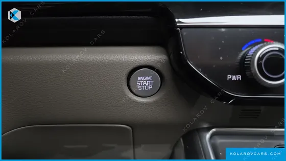 KIA CARNIVAL GASOLINE 9 SEATER X LINE