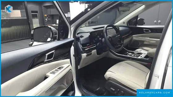 KIA CARNIVAL HEV 9-SEATER HI-LIMOUSINE (SPECIAL VEHICLE)