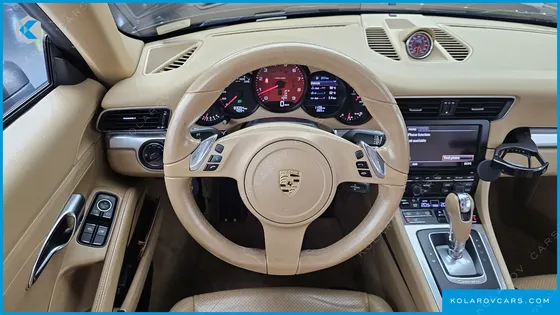 PORSCHE 911 CARRERA