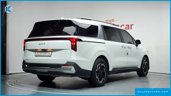 KIA CARNIVAL 9-SEATER PRESTIGE