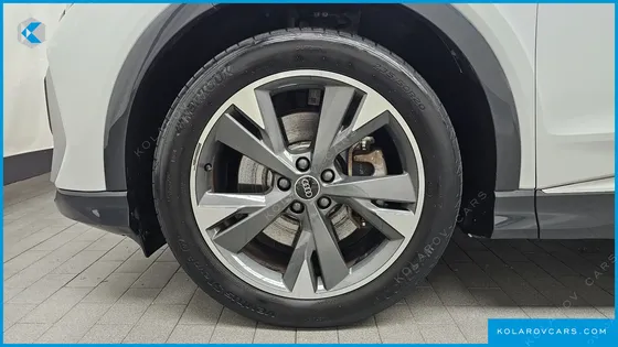 AUDI Q4 E-TRON 40 PREMIUM
