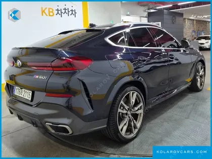 BMW X6 M50I