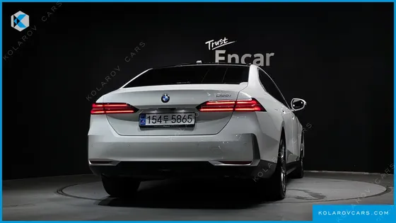 BMW 5 SERIES 520I