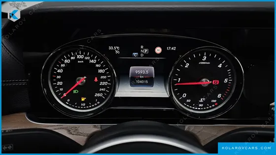 MERCEDES E-CLASS E220D EXCLUSIVE